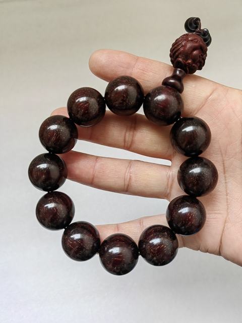 古玩雜項(xiàng)手串拍賣,當(dāng)前價(jià)格298元