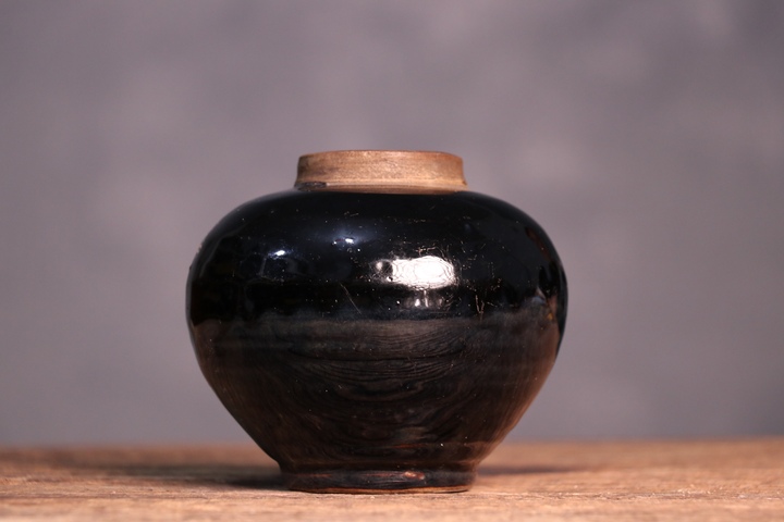 古玩陶瓷清早期·黑釉罐拍賣，當前價格2600元