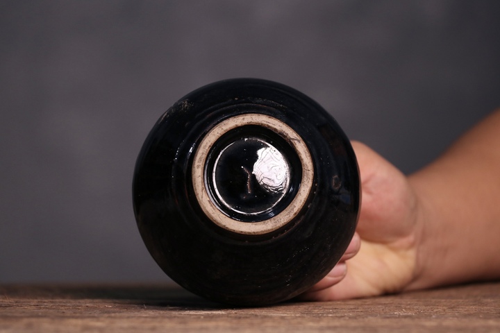 古玩陶瓷清早期·黑釉罐拍賣，當前價格2600元