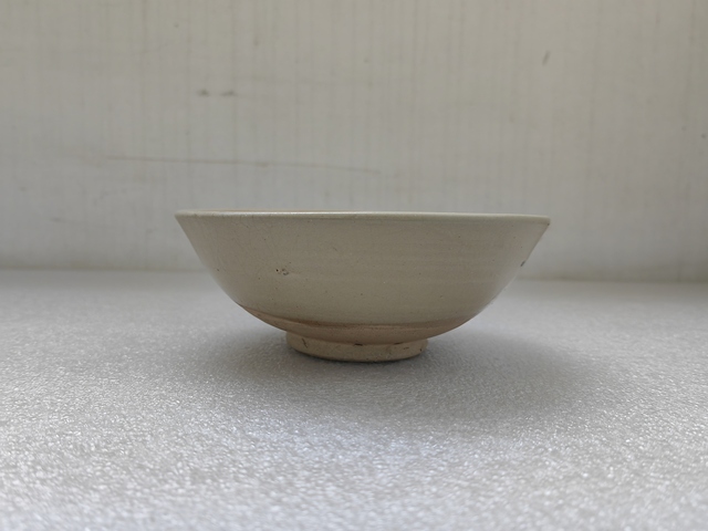 古玩陶瓷磁州窯白釉大碗拍賣,當(dāng)前價格580元
