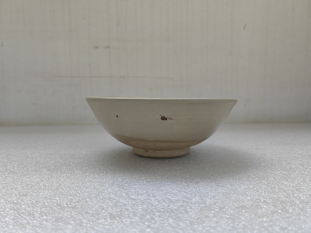 古玩陶瓷磁州窯白釉大碗拍賣,當(dāng)前價格580元