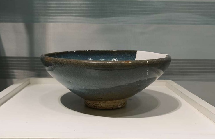 古玩陶瓷鈞窯天藍釉大碗拍賣,當前價格3200元