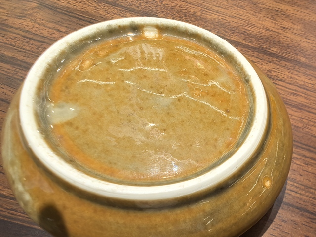 古玩陶瓷外紫金釉內(nèi)彩繪花卉紋鏜鑼洗拍賣，當前價格2900元