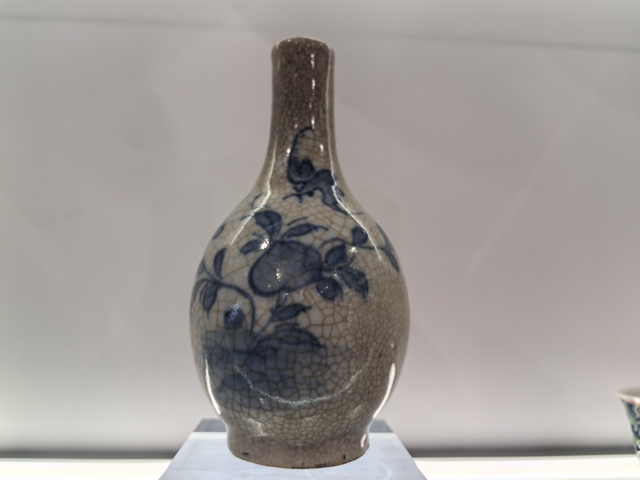 古玩陶瓷哥釉青花福壽紋膽式瓶拍賣,當前價格3800元