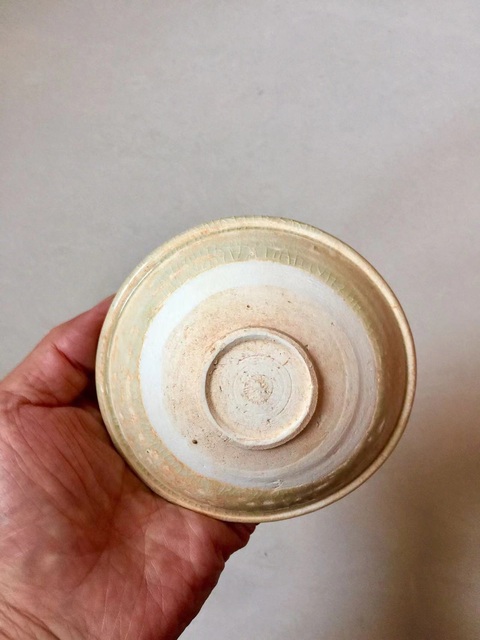 古玩陶瓷青白釉唇口盞拍賣,當(dāng)前價(jià)格1200元