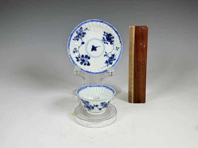 古玩陶瓷清康熙·青花折枝花卉紋杯碟一套拍賣,當前價格2200元
