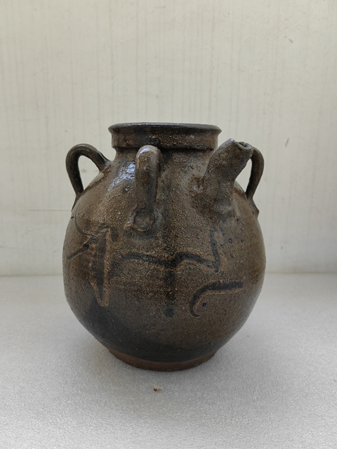古玩陶瓷黃釉刻花四系壺拍賣，當前價格580元