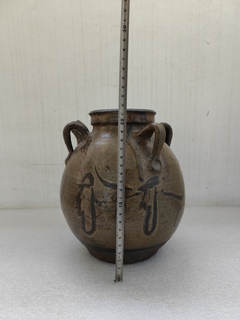 古玩陶瓷黃釉刻花四系壺拍賣，當前價格580元
