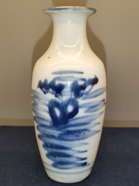 古玩陶瓷清嘉道,青花花卉紋柳葉瓶拍賣,當前價格860元