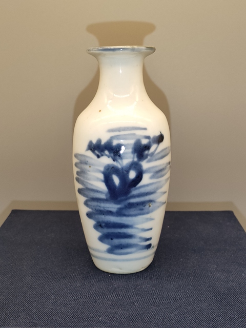 古玩陶瓷清嘉道,青花花卉紋柳葉瓶拍賣,當前價格860元