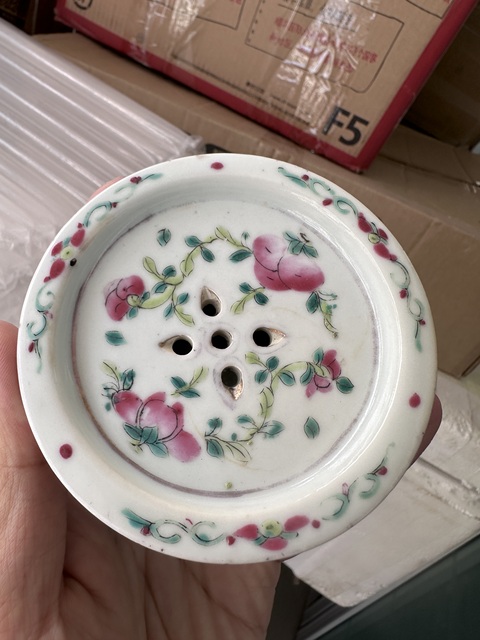 古玩陶瓷粉彩麒麟送子刨花缸拍賣,當(dāng)前價(jià)格1500元