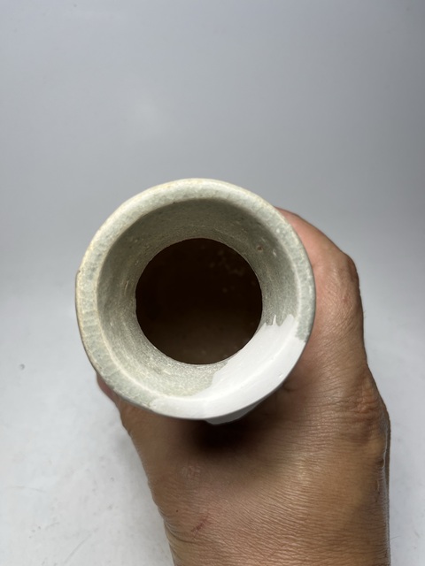 古玩陶瓷(宋代精品)纏枝影青釉刻花紋瓶拍賣,當前價格3888元