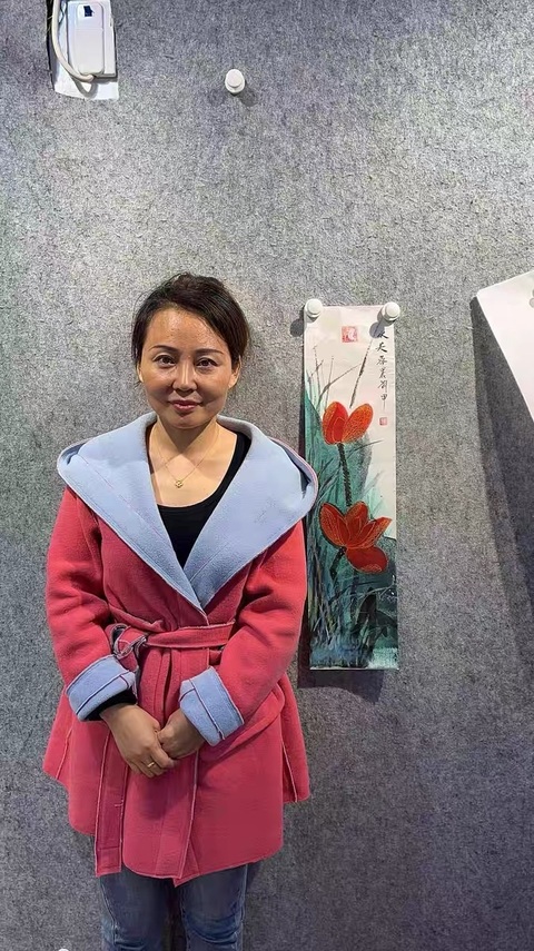 古玩字畫劉甲《重彩荷花》拍賣,當前價格855元