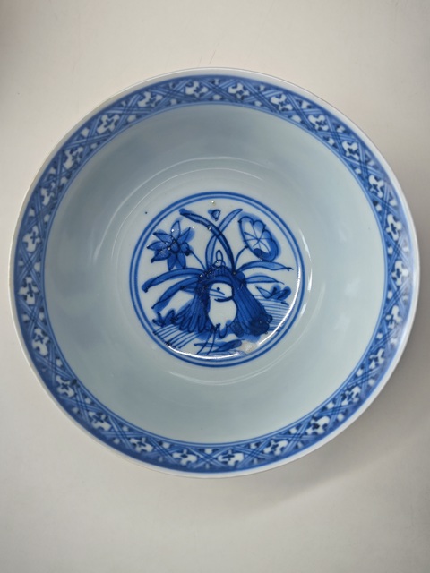 古玩陶瓷明嘉靖內青花外五彩一路連科圖茶碗拍賣,當前價格9876元