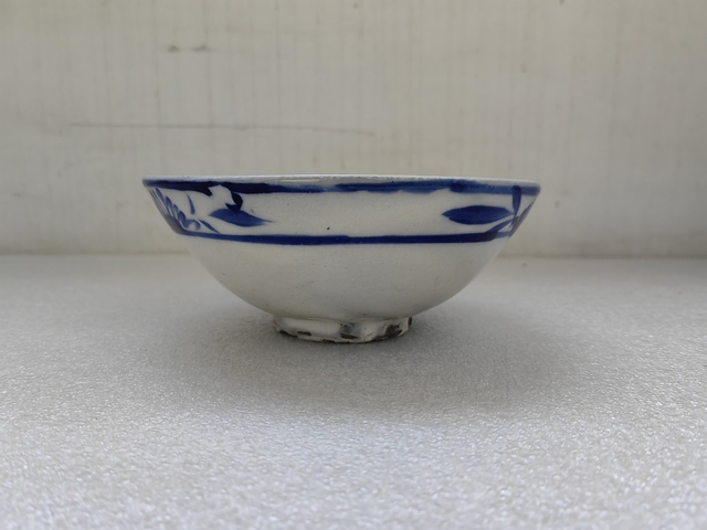 古玩陶瓷磁州窯青花花卉紋碗拍賣(mài)，當(dāng)前價(jià)格450元