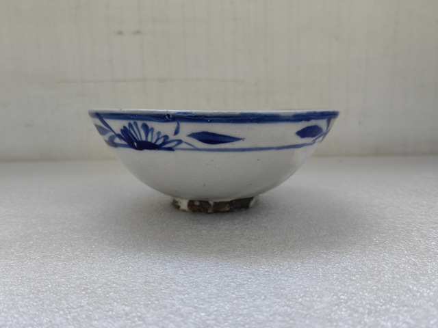 古玩陶瓷磁州窯青花花卉紋碗拍賣(mài)，當(dāng)前價(jià)格450元