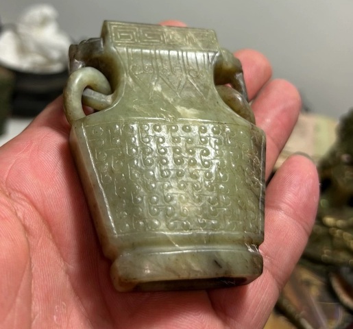古玩玉器帶工玉瓶真品鑒賞圖