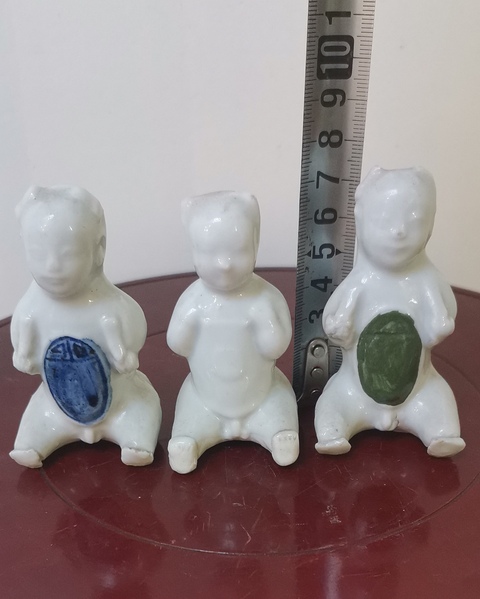 古玩陶瓷童子塑像拍賣,當(dāng)前價(jià)格1500元