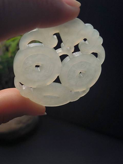 古玩玉器清代和田玉雕“福在眼前”佩拍賣，當前價格28000元