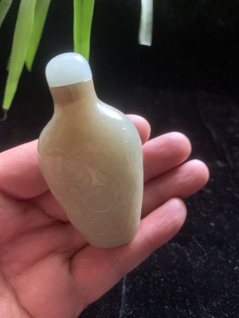 古玩玉器清代和田玉雕“雙龍捧壽”鼻煙壺拍賣,當前價格13800元