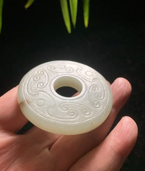 古玩玉器清代和田玉雕“卷云紋璧”拍賣，當前價格12000元