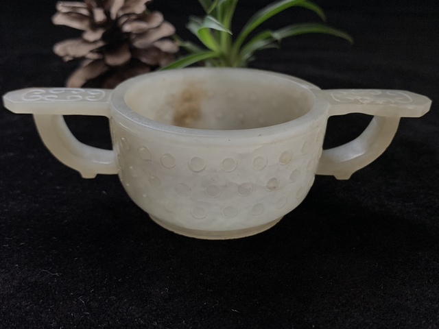 古玩玉器明代和田玉雕“雙執(zhí)耳杯”拍賣，當前價格25500元