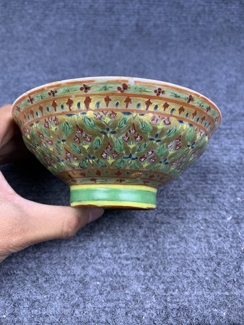 古玩陶瓷粉彩描紅花卉碗拍賣，當前價格2288元