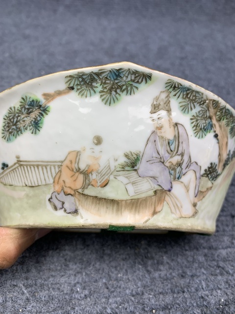 古玩陶瓷淺降彩高士童子角碗拍賣,當前價格1588元