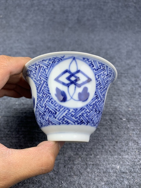 古玩陶瓷青花魚化龍紋撇口杯拍賣,當前價格1888元
