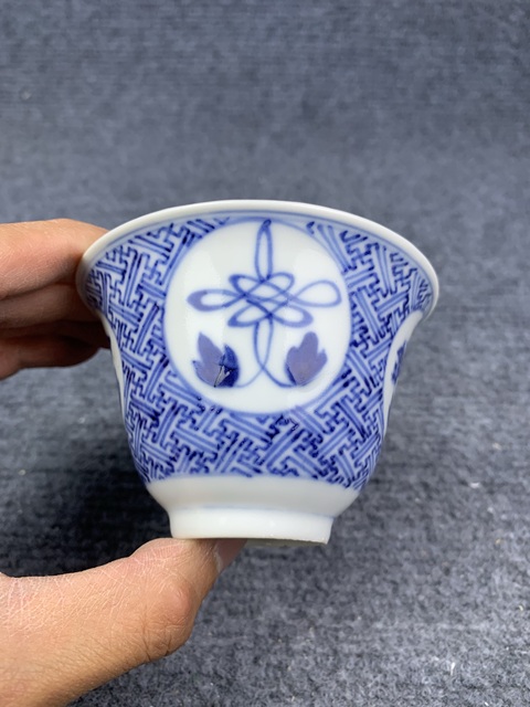 古玩陶瓷青花魚化龍紋撇口杯拍賣,當前價格1888元