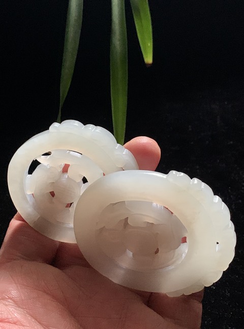 古玩玉器清代和田玉雕“轉(zhuǎn)芯佩”拍賣，當(dāng)前價(jià)格70000元