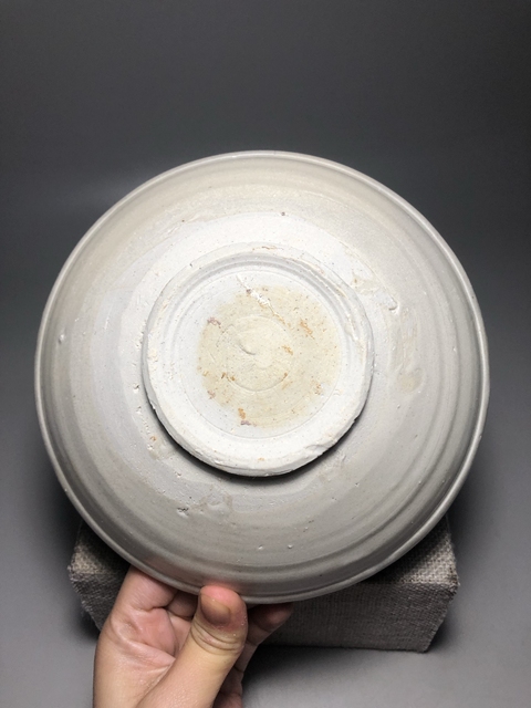 古玩陶瓷【宋代】白釉唇口碗【收藏級】拍賣,當前價格0元