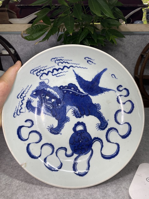 古玩陶瓷雍乾傳世頂級青花獅子繡球紋大盤拍賣,當前價格4899元