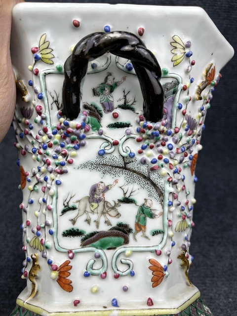 古玩陶瓷五彩開窗人物故事紋花插拍賣,當(dāng)前價格5888元