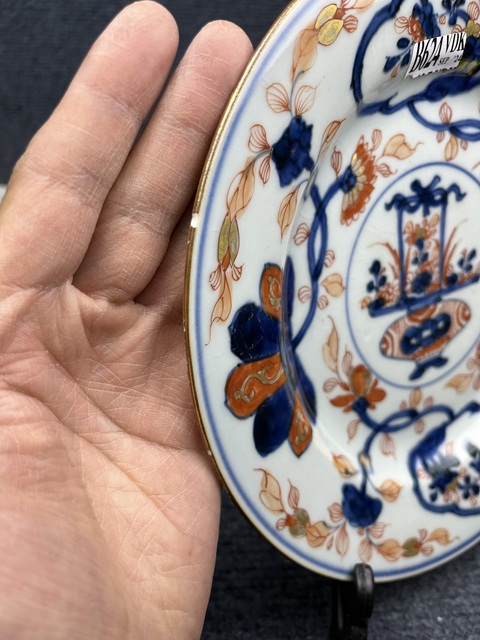 古玩陶瓷青花礬紅描金提籃花卉紋盤拍賣，當前價格1388元