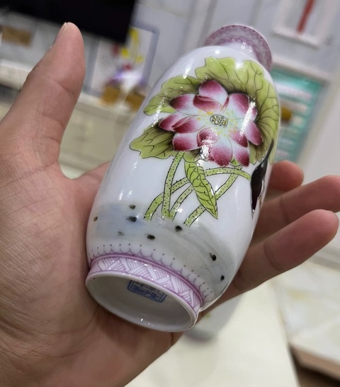 古玩陶瓷琺瑯彩花鳥紋賞瓶一對拍賣,當前價格3888元