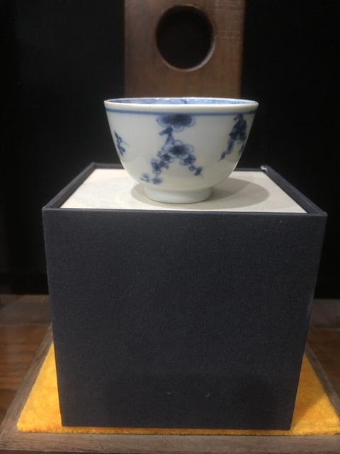 古玩陶瓷(精品品茗杯)清早-康熙-梅花紋-青花品茗杯拍賣,當(dāng)前價格1344元