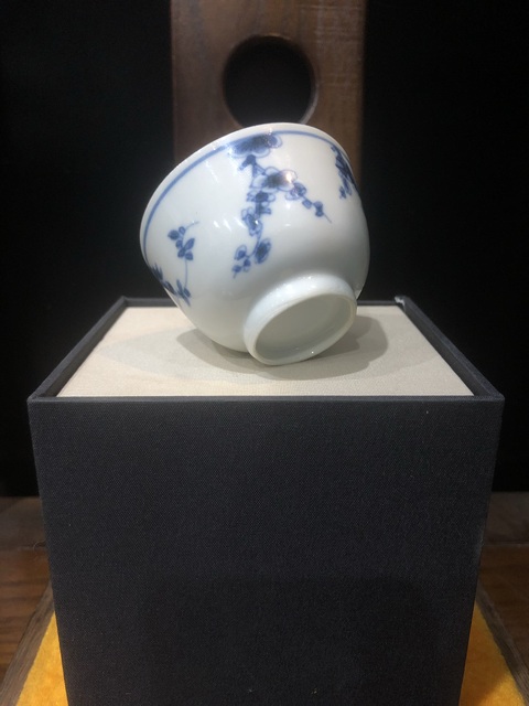 古玩陶瓷(精品品茗杯)清早-康熙-梅花紋-青花品茗杯拍賣,當(dāng)前價格1344元