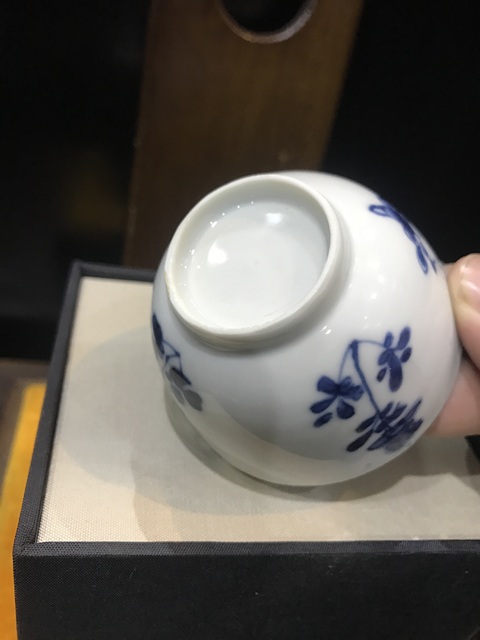 古玩陶瓷(精品主人杯)清-康熙-十二花神-梅花青花主人杯拍賣,當前價格882元