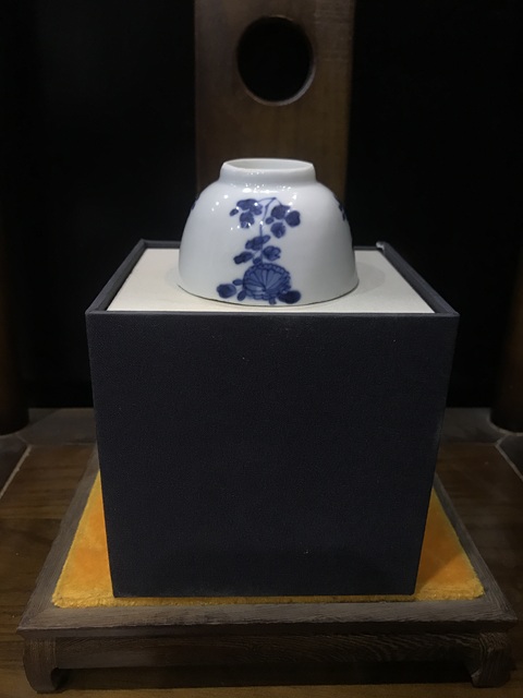 古玩陶瓷(精品主人杯)清-康熙-十二花神-梅花青花主人杯拍賣,當前價格882元