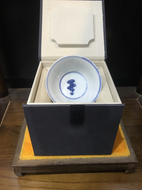 古玩陶瓷（精品馬蹄杯）清-康熙-梅花紋-青花馬蹄杯拍賣，當前價格732元