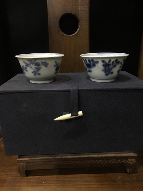 古玩陶瓷(精品主人杯)清-康熙-三多花卉紋-青花主人杯一對拍賣,當(dāng)前價格1287元