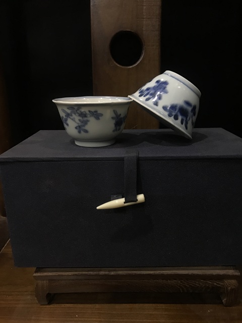 古玩陶瓷(精品主人杯)清-康熙-三多花卉紋-青花主人杯一對拍賣,當(dāng)前價格1287元