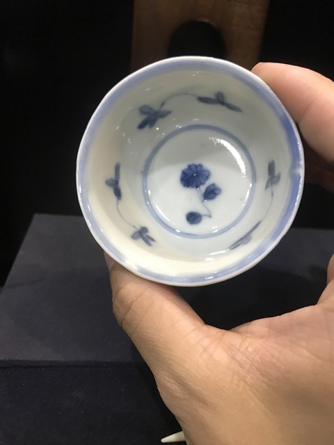古玩陶瓷(精品主人杯)清-康熙-三多花卉紋-青花主人杯一對拍賣,當(dāng)前價格1287元