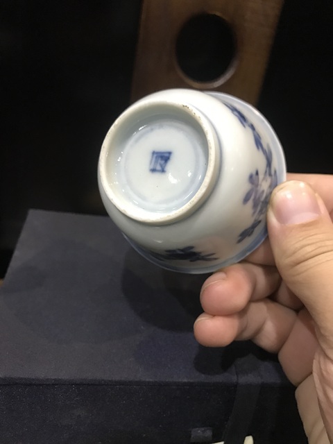 古玩陶瓷(精品主人杯)清-康熙-三多花卉紋-青花主人杯一對拍賣,當(dāng)前價格1287元