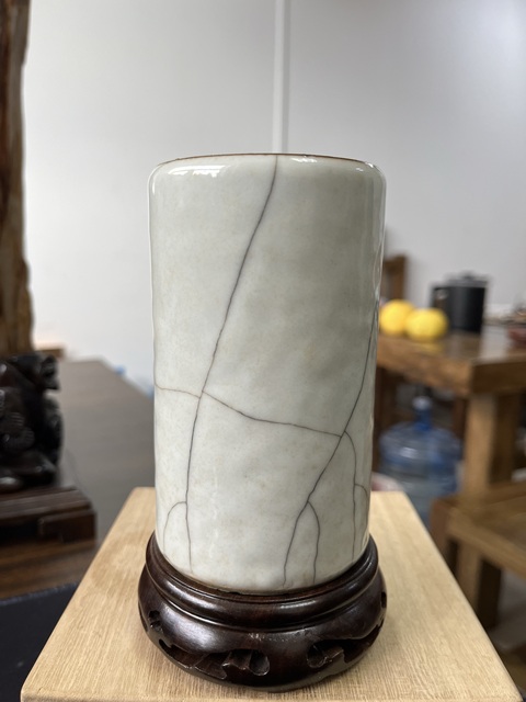 古玩陶瓷仿官釉筆筒拍賣,當前價格15800元
