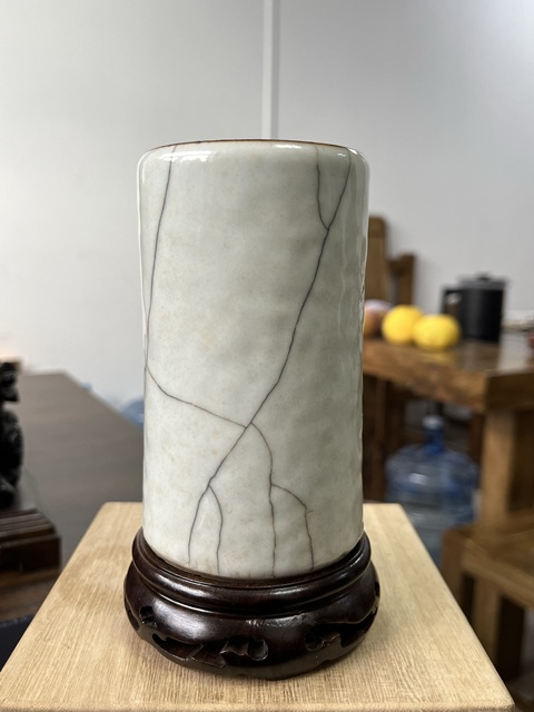 古玩陶瓷仿官釉筆筒拍賣,當前價格15800元