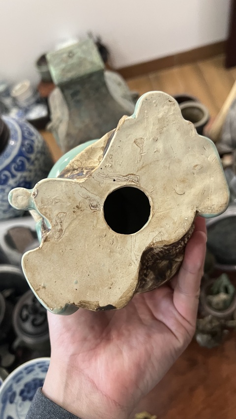 古玩陶瓷托塔天王李靖造像拍賣，當前價格555元