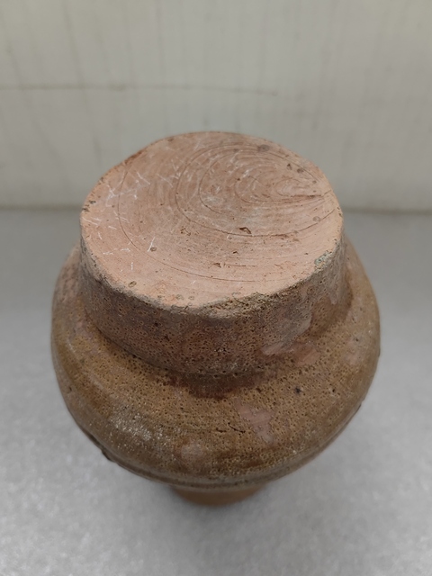 古玩陶瓷黃綠釉盤口瓶拍賣,當前價格998元