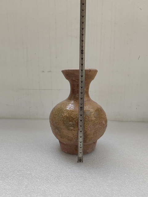 古玩陶瓷黃綠釉盤口瓶拍賣,當前價格998元